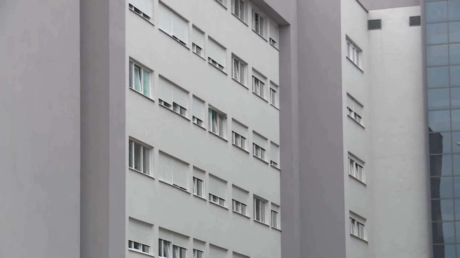 Banjaluka: Vjetar otvorio prozor i udario nastavnicu, prevezena u UKC